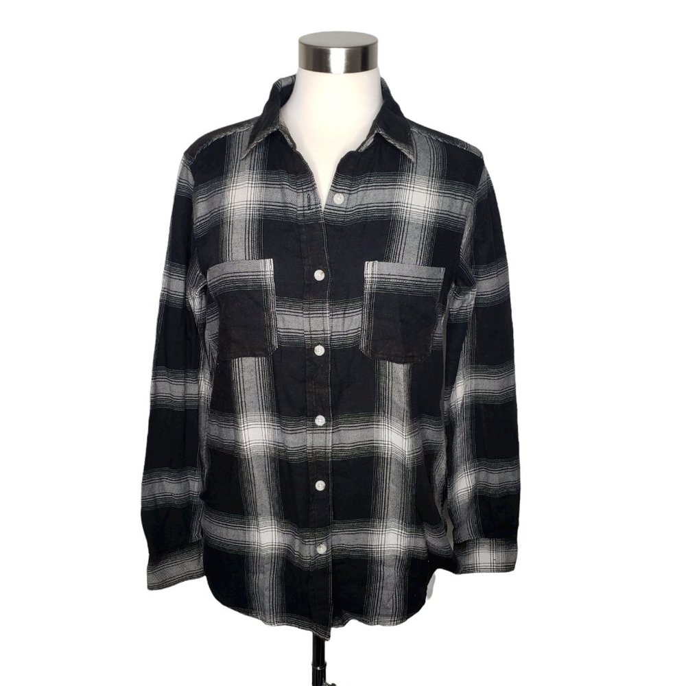 New Mossimo black plaid flannel shirt with feathers printed on the back SZ XS - Picture 4 of 9